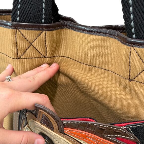 New Chala Horse Everyday Tote Handbag - Picture 6 of 8